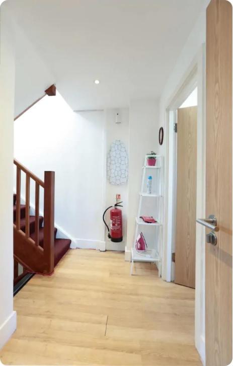 Lovely Private Bedrooms In Euston, Central 런던 외부 사진