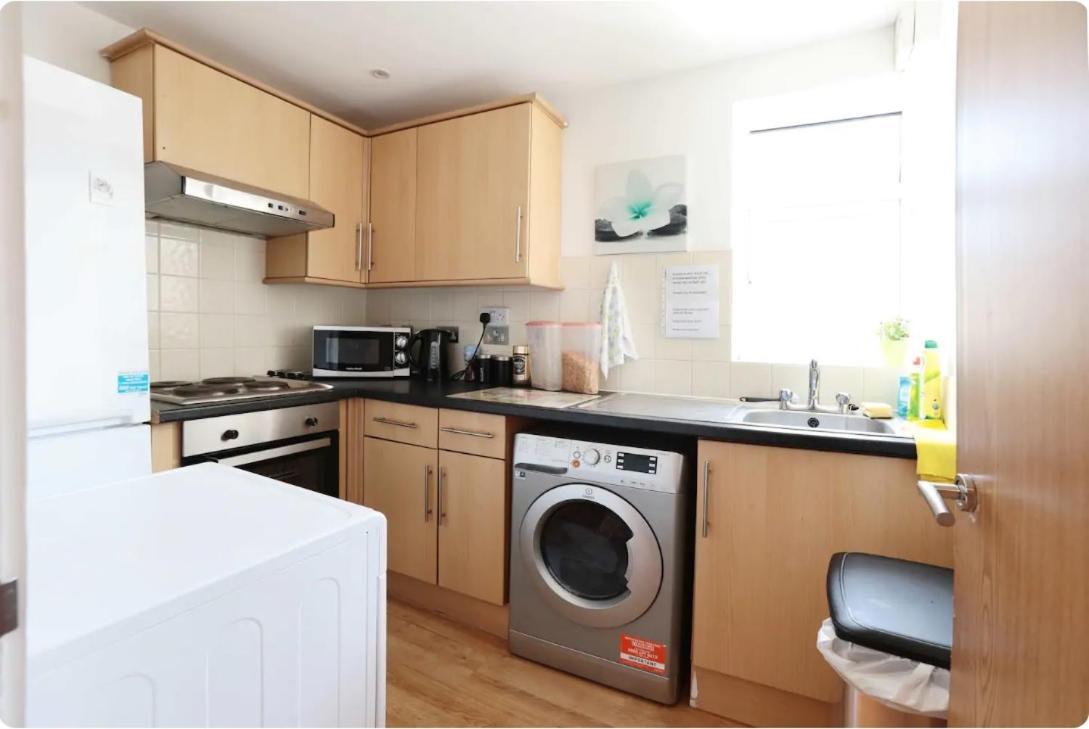 Lovely Private Bedrooms In Euston, Central 런던 외부 사진